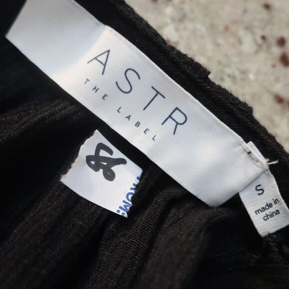 Women ASTR The Label Octavia Black Deep Plunge Cut-Out Long Gauzy Maxi Dress S​ - Picture 16 of 16